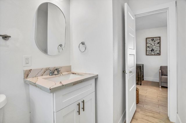 5301 Avenue M, Galveston, TX 77551