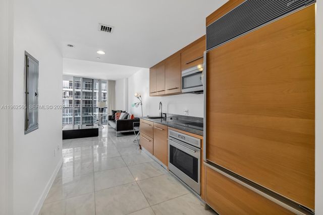 495 Brickell Ave 2606, Miami, FL 33131