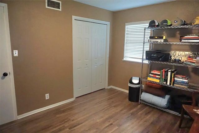 8 Albert Avenue, Victoria, TX 77905