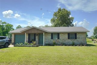 8 Albert Avenue, Victoria, TX 77905