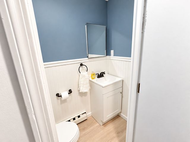 104 Village Dr 104, Bourne, MA 02532
