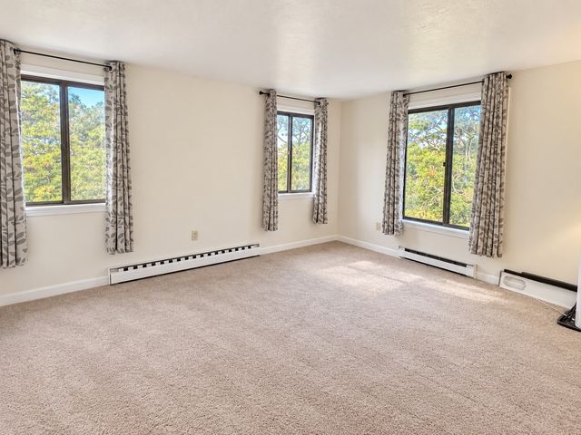 104 Village Dr 104, Bourne, MA 02532