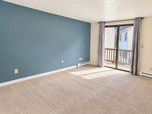 104 Village Dr 104, Bourne, MA 02532