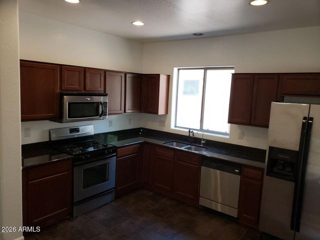 1707 S ROCHESTER Drive, Gilbert, AZ 85295