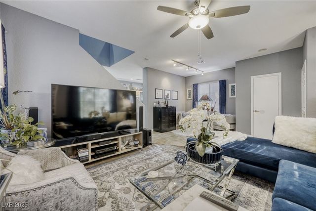 10009 Calabasas Avenue, Las Vegas, NV 89117