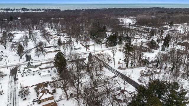 2854 Oak Street, Stevensville Vllg, MI 49127