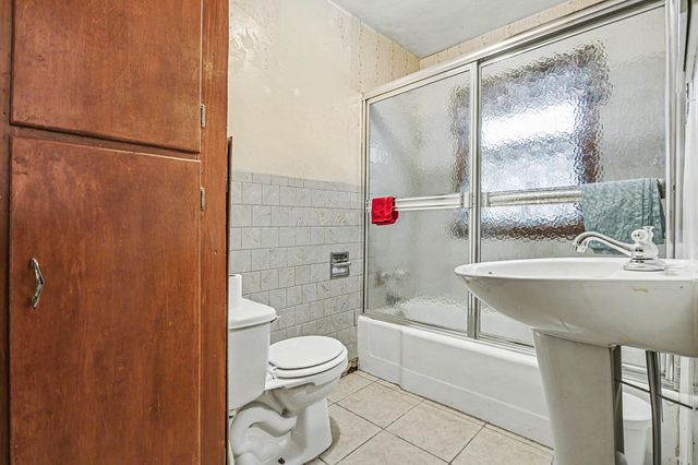 2854 Oak Street, Stevensville Vllg, MI 49127