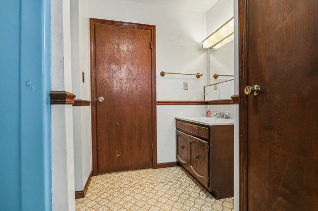 2854 Oak Street, Stevensville Vllg, MI 49127