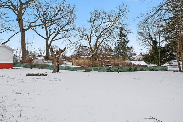 2854 Oak Street, Stevensville Vllg, MI 49127