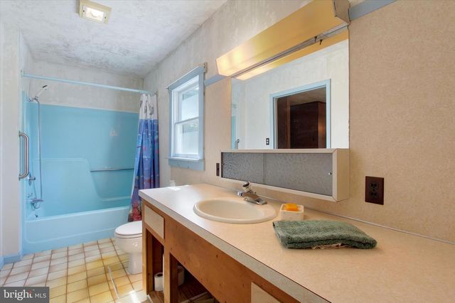 544 YORK ST, Hanover, PA 17331