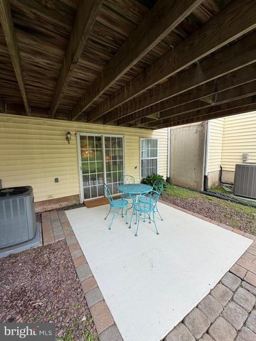 605 COVENTRY POINTE LN, Pottstown, PA 19465