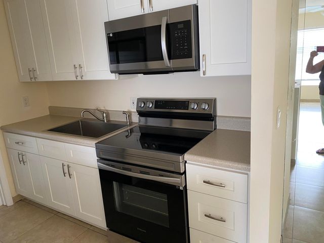 200 Main Boulevard D, Boynton Beach, FL 33435
