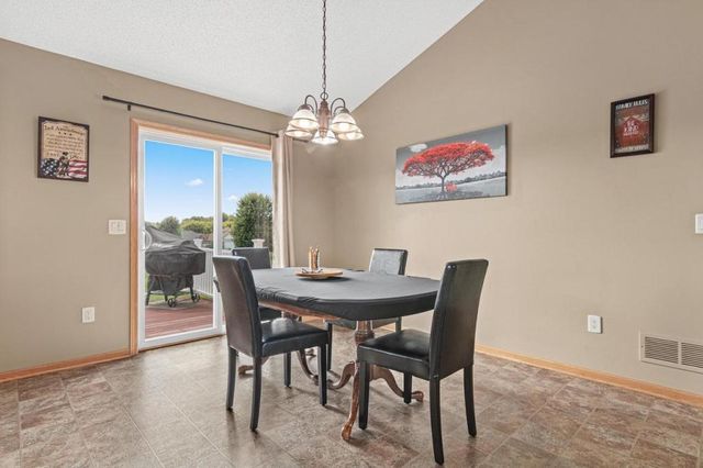 8649 Independence Drive, Chisago City, MN 55013