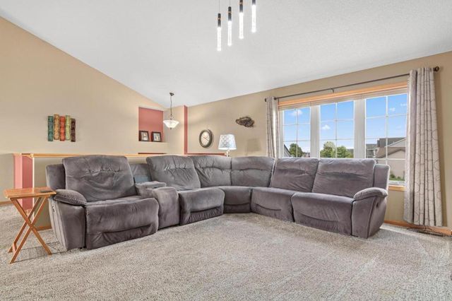 8649 Independence Drive, Chisago City, MN 55013