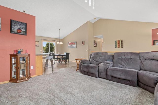 8649 Independence Drive, Chisago City, MN 55013