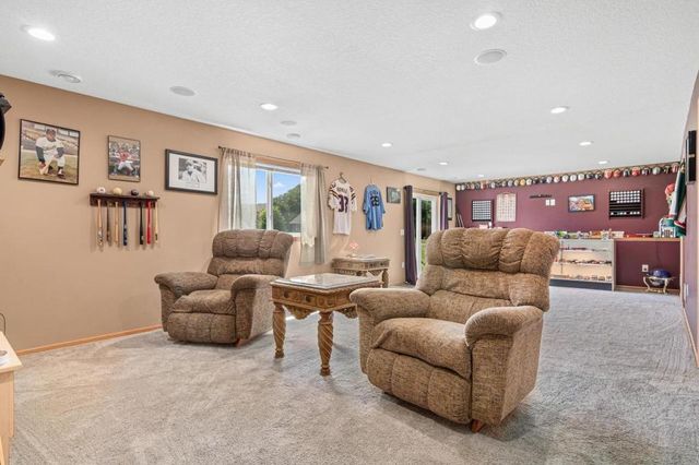 8649 Independence Drive, Chisago City, MN 55013