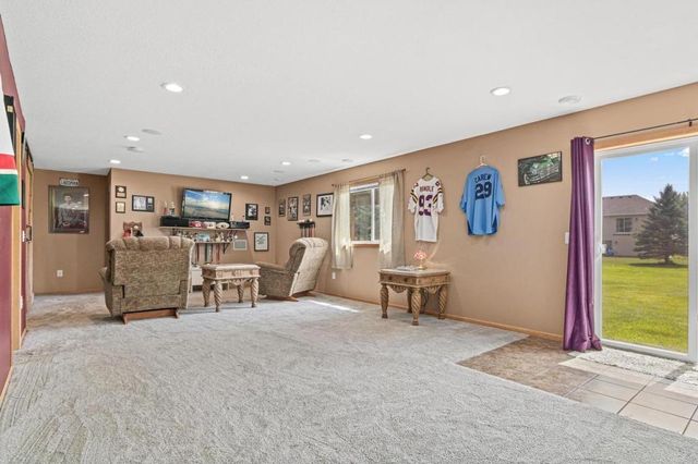 8649 Independence Drive, Chisago City, MN 55013