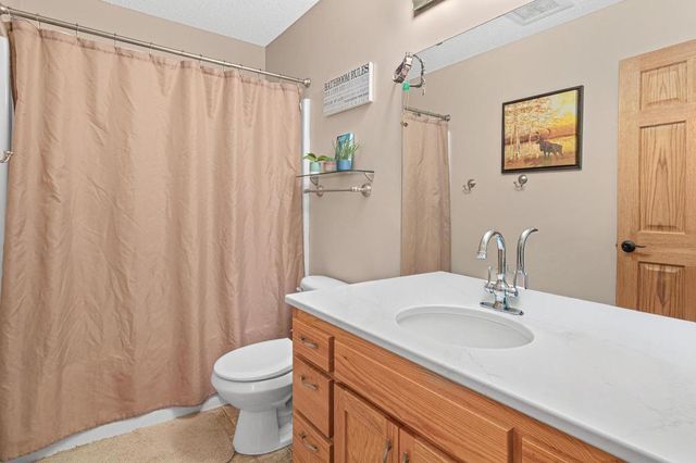 8649 Independence Drive, Chisago City, MN 55013