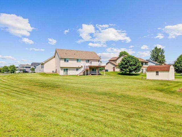 8649 Independence Drive, Chisago City, MN 55013