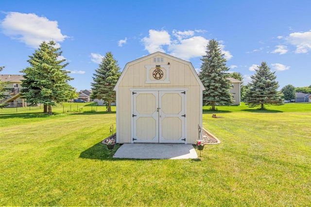 8649 Independence Drive, Chisago City, MN 55013