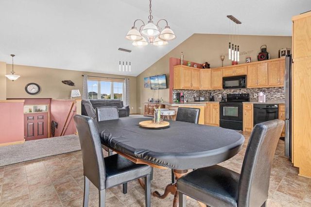 8649 Independence Drive, Chisago City, MN 55013