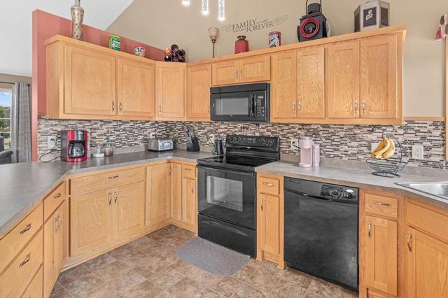 8649 Independence Drive, Chisago City, MN 55013