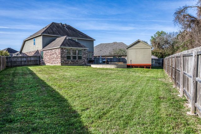 1827 Basin Trail, Brenham, TX 77833