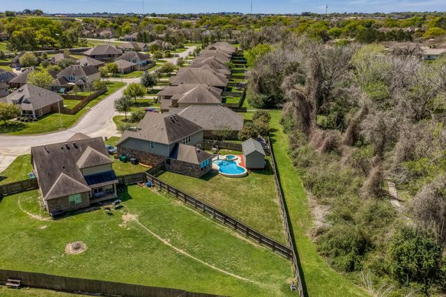 1827 Basin Trail, Brenham, TX 77833