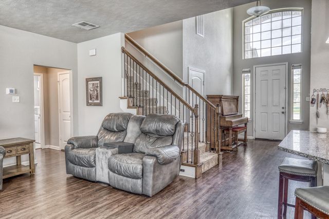 1827 Basin Trail, Brenham, TX 77833