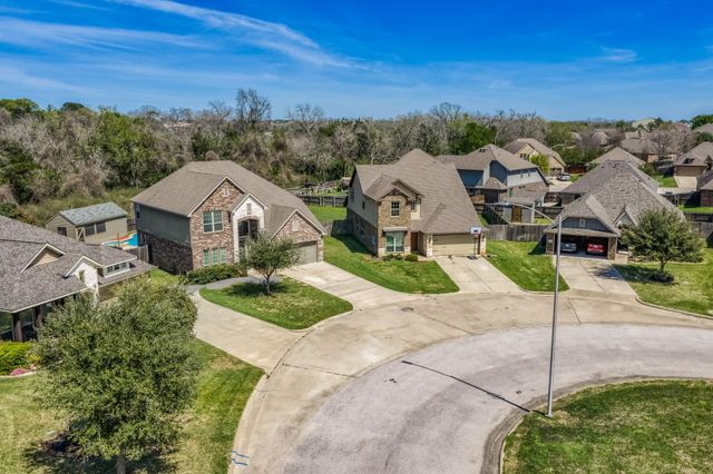 1827 Basin Trail, Brenham, TX 77833