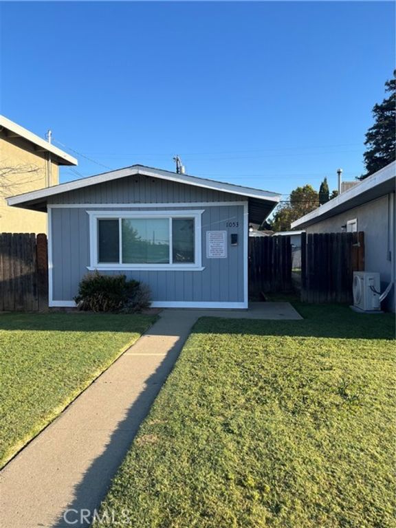 1045 W Santa Fe, Merced, CA 95340