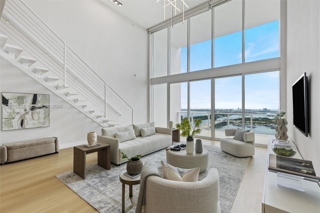 1040 Biscayne Boulevard 3403, Miami, FL 33132