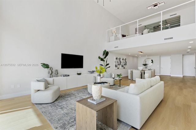 1040 Biscayne Boulevard 3403, Miami, FL 33132