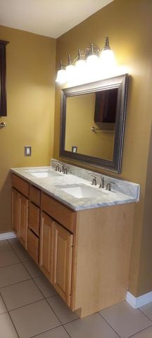 2912 Cambridge Way 2912, Highland, IN 46322