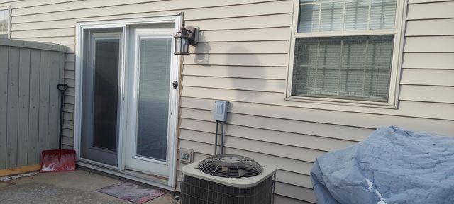 2912 Cambridge Way 2912, Highland, IN 46322