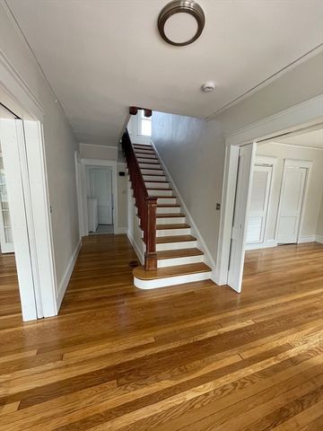 118 Ash, Waltham, MA 02453