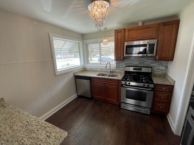 12512 S Loomis Street, Calumet Park, IL 60827