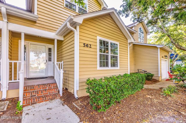 562 Anchor Way, Kure Beach, NC 28449