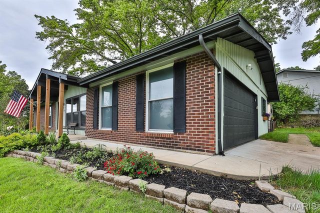 1121 King Carey Drive, St Louis, MO 63146