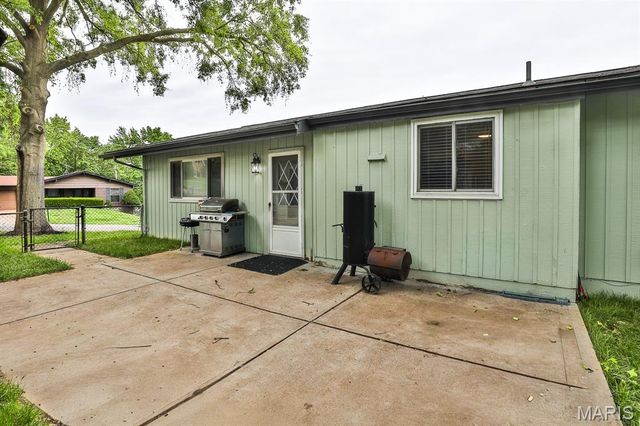 1121 King Carey Drive, St Louis, MO 63146