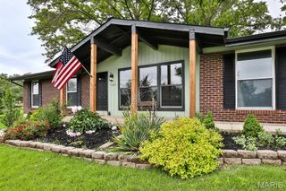 1121 King Carey Drive, St Louis, MO 63146