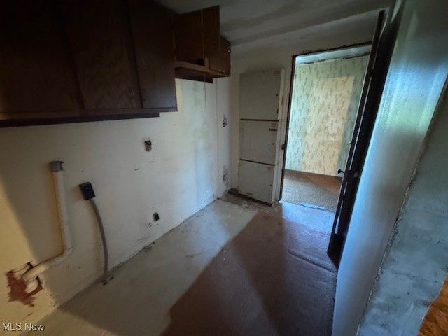 1784 Columbiana Road, New Springfield, OH 44443