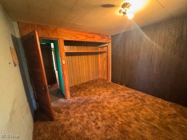 1784 Columbiana Road, New Springfield, OH 44443