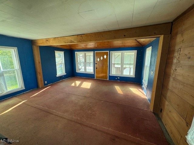 1784 Columbiana Road, New Springfield, OH 44443