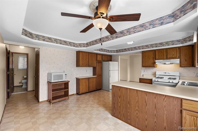 4210 Wingate Drive, Sterling Heights, MI 48310