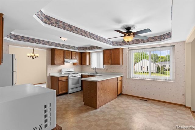 4210 Wingate Drive, Sterling Heights, MI 48310