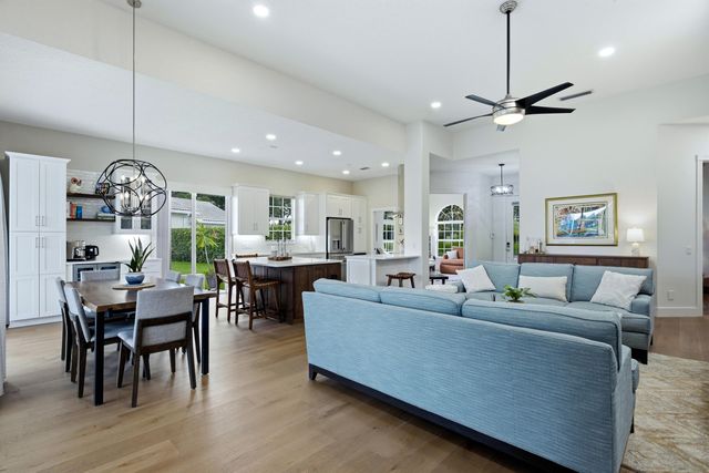 1321 Saint Lawrence Drive, Palm Beach Gardens, FL 33410
