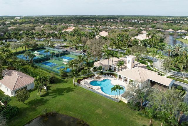 1321 Saint Lawrence Drive, Palm Beach Gardens, FL 33410