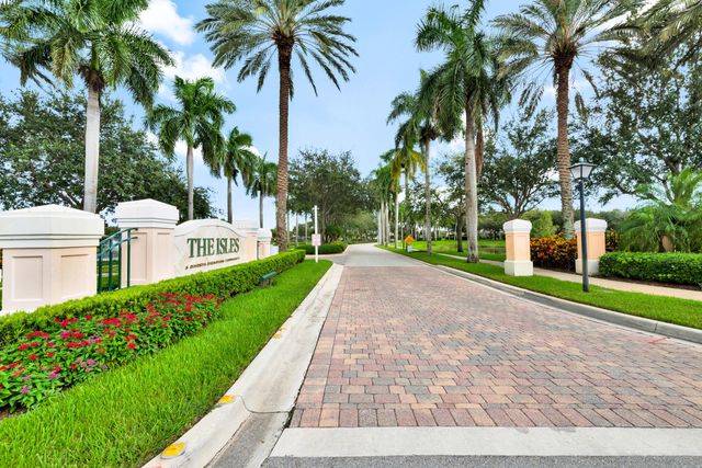 1321 Saint Lawrence Drive, Palm Beach Gardens, FL 33410