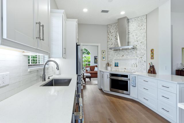 1321 Saint Lawrence Drive, Palm Beach Gardens, FL 33410